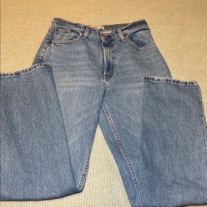 Abercrombie & Fitch  The 90’s Straight Ultra High Rise